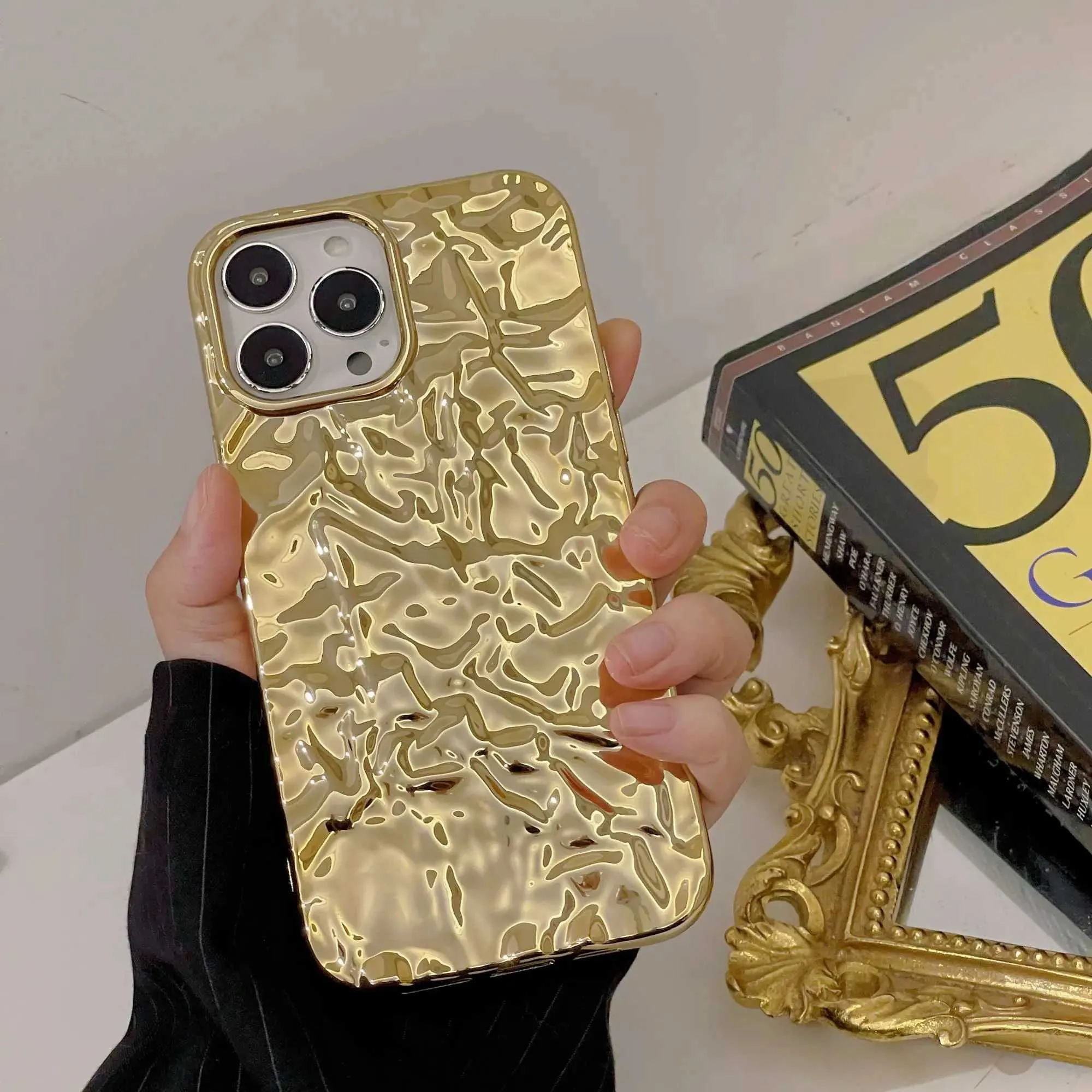 Mobiltelefonhüllen luxuriöser goldplattierter Blechfäfelhülle für iPhone 15 14 13 11 12 Pro Max X XS Max XR wasserdicht und schockdes Weichabdeckung für Männer J240426