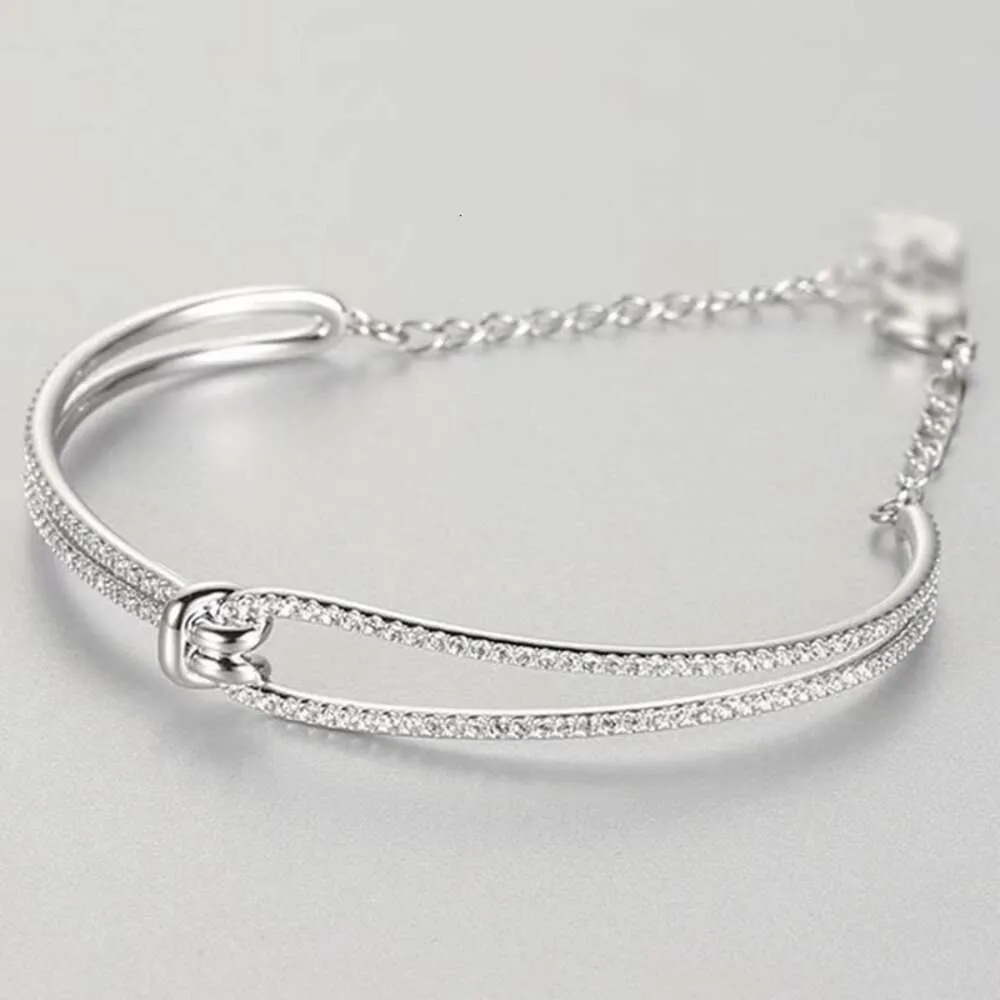 Designer Swarovskis Gioielli di alta qualità Romantico Diamond Kink Bracciale Femmina Swarovski Element Crystal Knot Bracciale Femmina