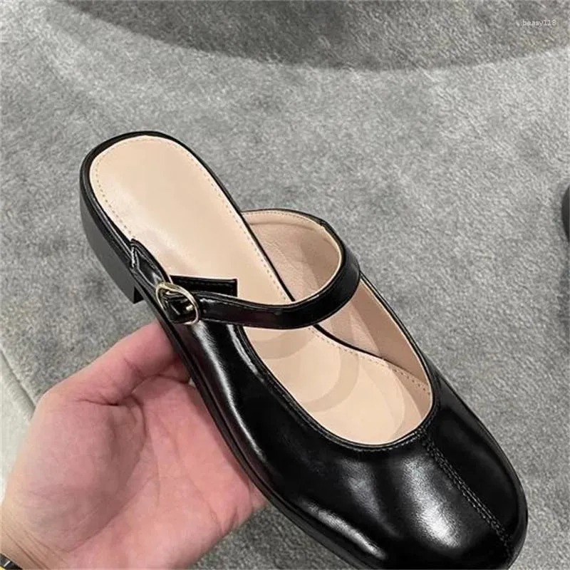 Casual Shoes Buckle For Women Round Toes Ladies' Low Heels Sewing Lines Mary Janes Front Strap Zapatos Patent Leather Chassure Femme