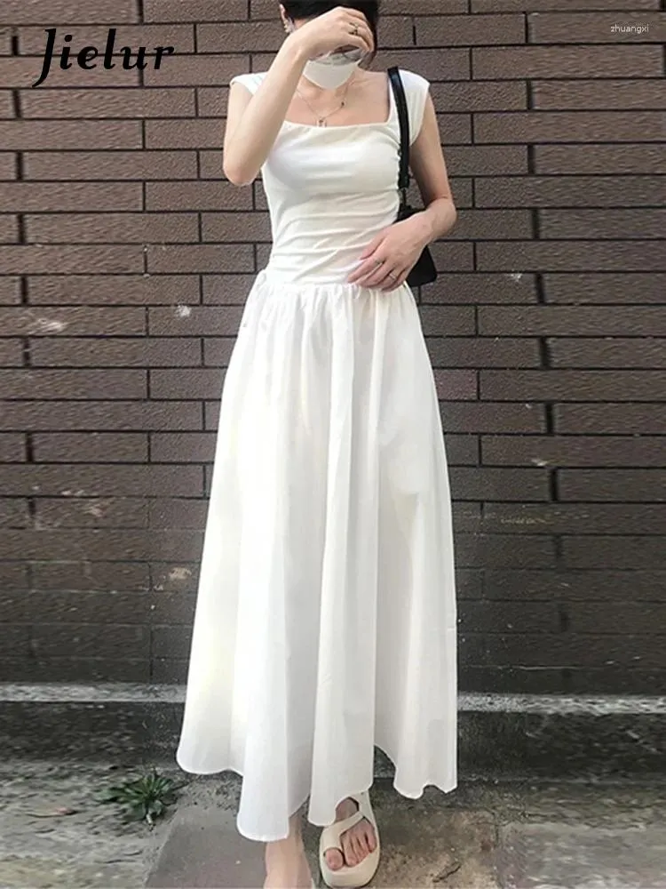Party dresses for slim ladies hotsell