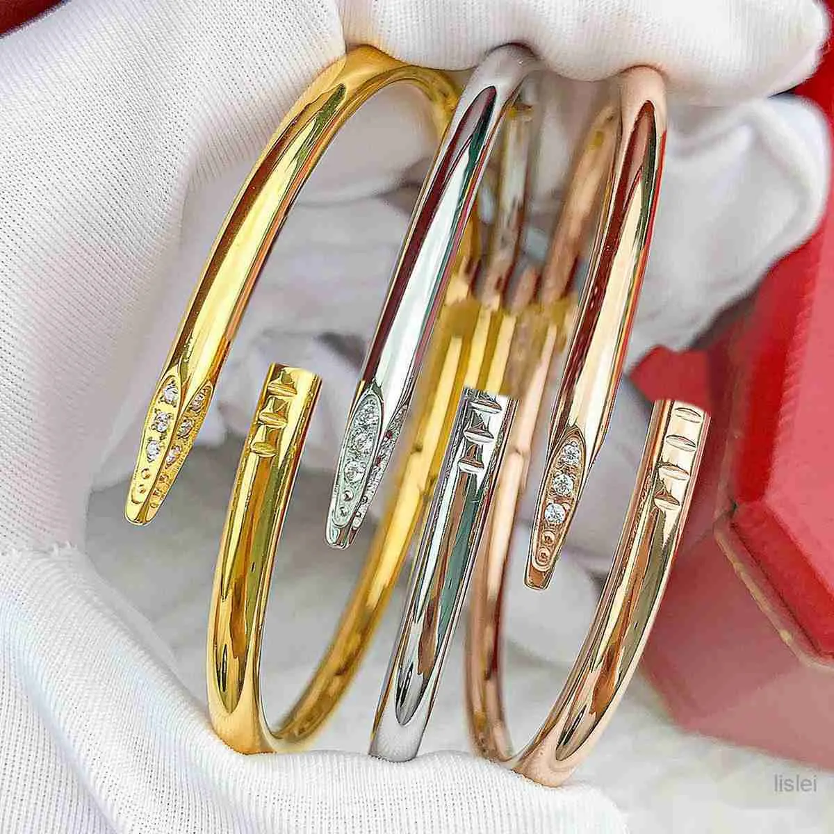 Paznokcie bransoletki dla kobiety mężczyzna projektant bransoletki projektant bransoletki projektanta biżuteria Projektant biżuterii Złota Boletka dla kobiet projektantki bransoletki dla kobiet Bieczek