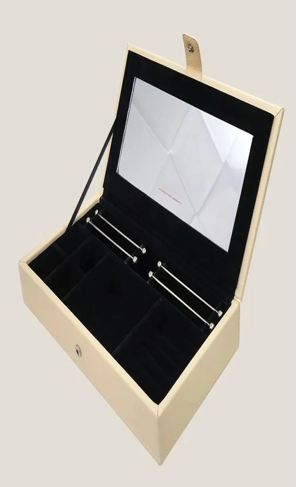 Boîtes d'affichage de bijoux en cuir PU de qualité supérieure pour perles de charme pendentifs Boîte de emballage bracelet en argent cadeau 4999652