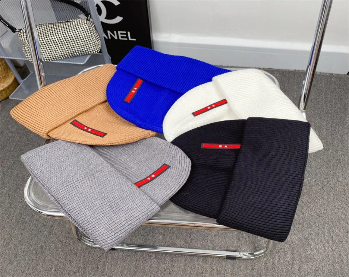 Designer TEC Rec Rec Nylon Beanie for Men Womens Winter Hats Rib Knit LATEX LOGOME