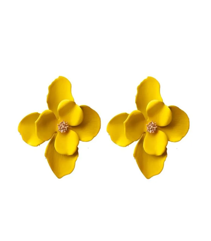 Europe et les États-Unis mode Big Sweet Flower Studs ACCESSOIRES FEMMES TRENDETTERS NETTOWN ROUGE BAITA MORGONNES D'OREURES CORÉENNES5528986