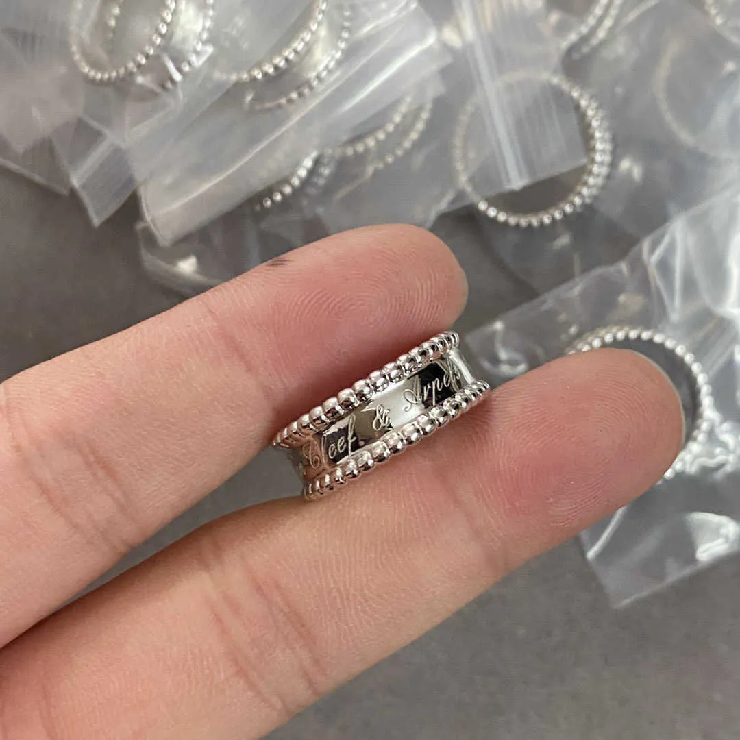 Дизайнерский шарм V-Gold CNC изящно вырезанный фирменное кольцо с нишевым дизайном 18K розового золота глянцевый глянцевый и для женщин