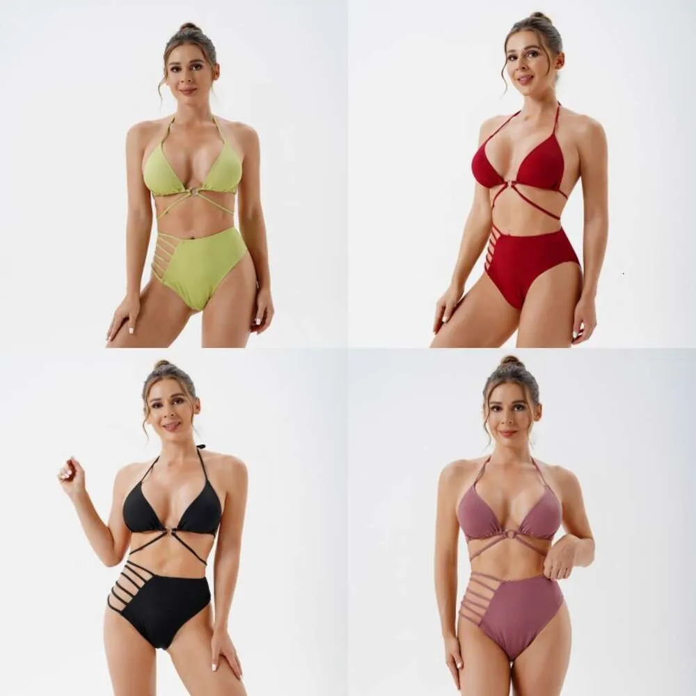 Nouvelle couleur solide bikini bikini personnalisé Hollow Out Sexy Fashion Split Split Swimsuit pour les femmes