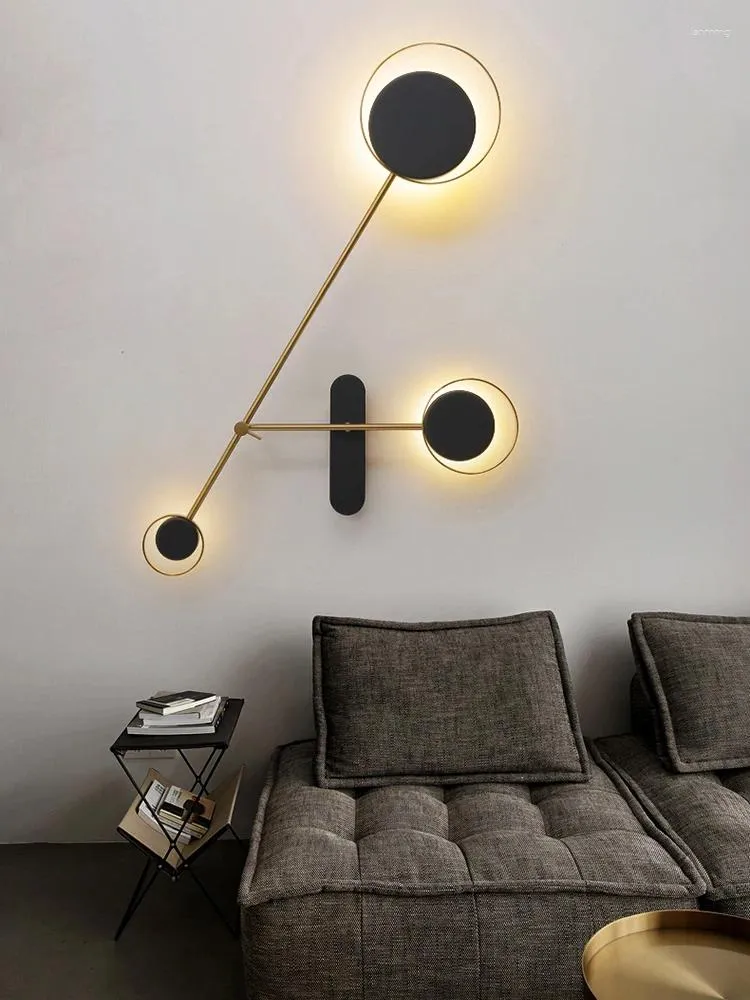 Lâmpada de parede moderna LED LED Light Indoor Circular Living Room Rocker Armal Angle Ajustável Attico preto