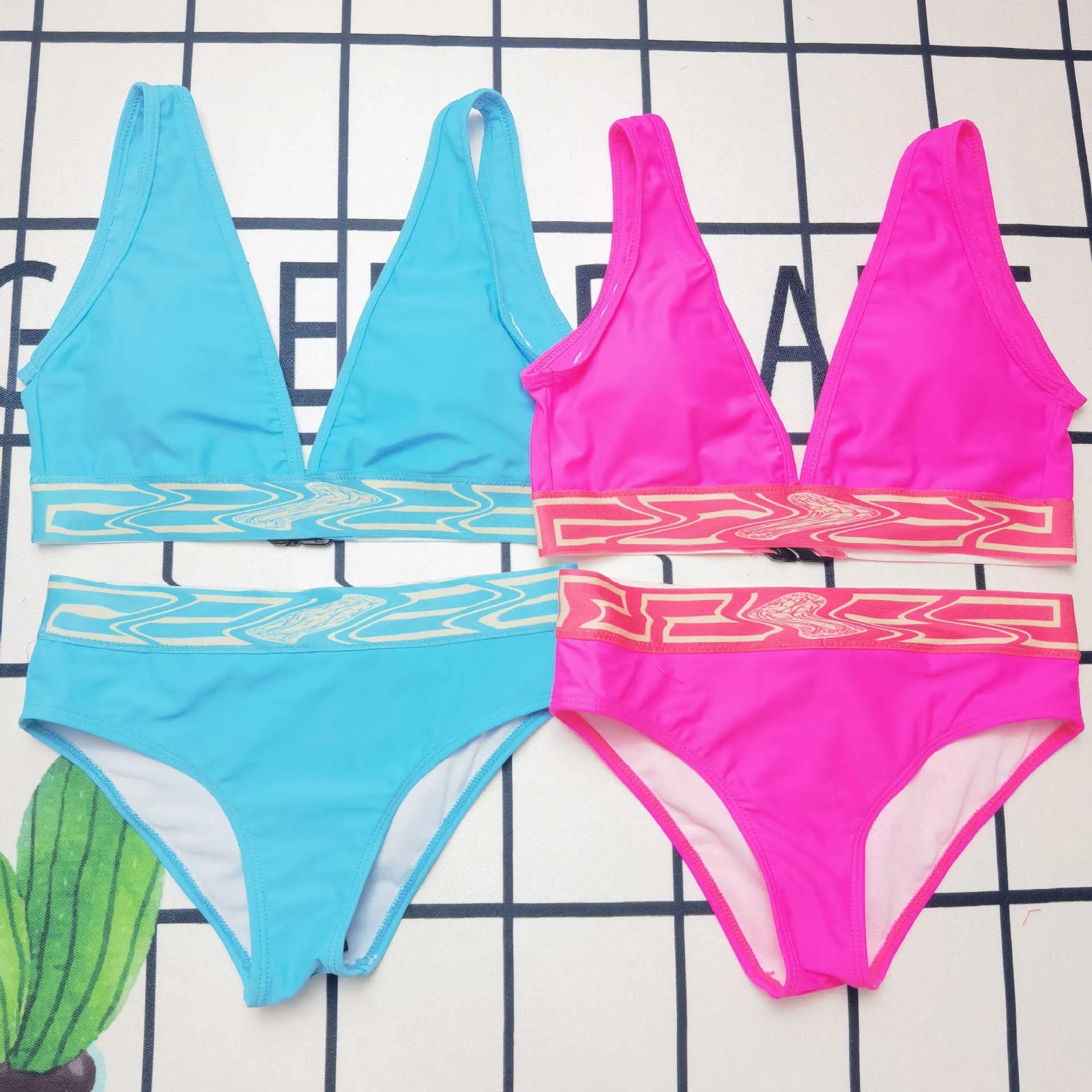 New Swimsuit Female Fan Family Split Solid Color Sexy Fashion Holiday Women Swimsuit