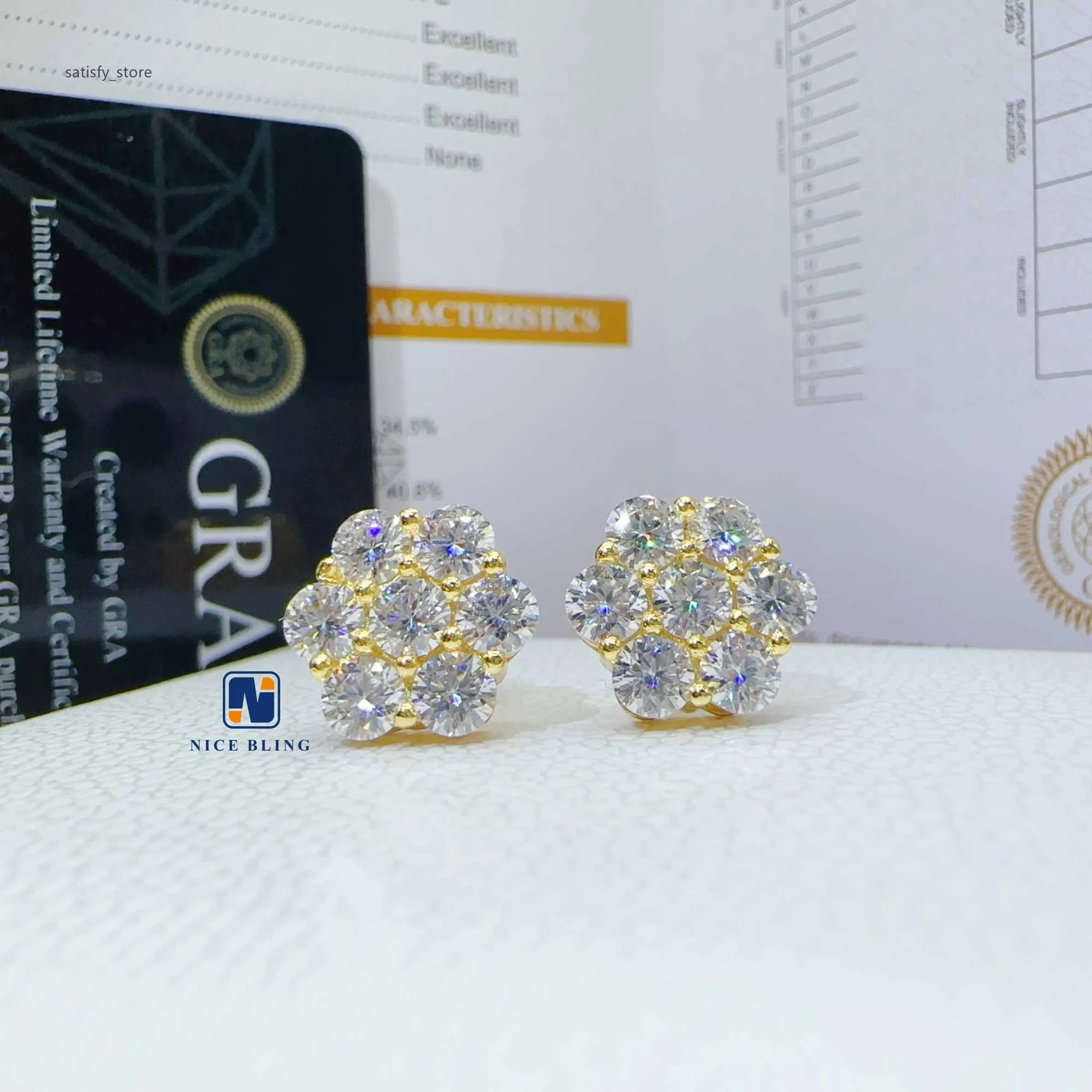 Projekt kwiatów klastra Moissanite Diamentowe kolczyki Mężczyźni Hiphop 925 Sterling Silver Moissanite Ear Stud dla kobiet
