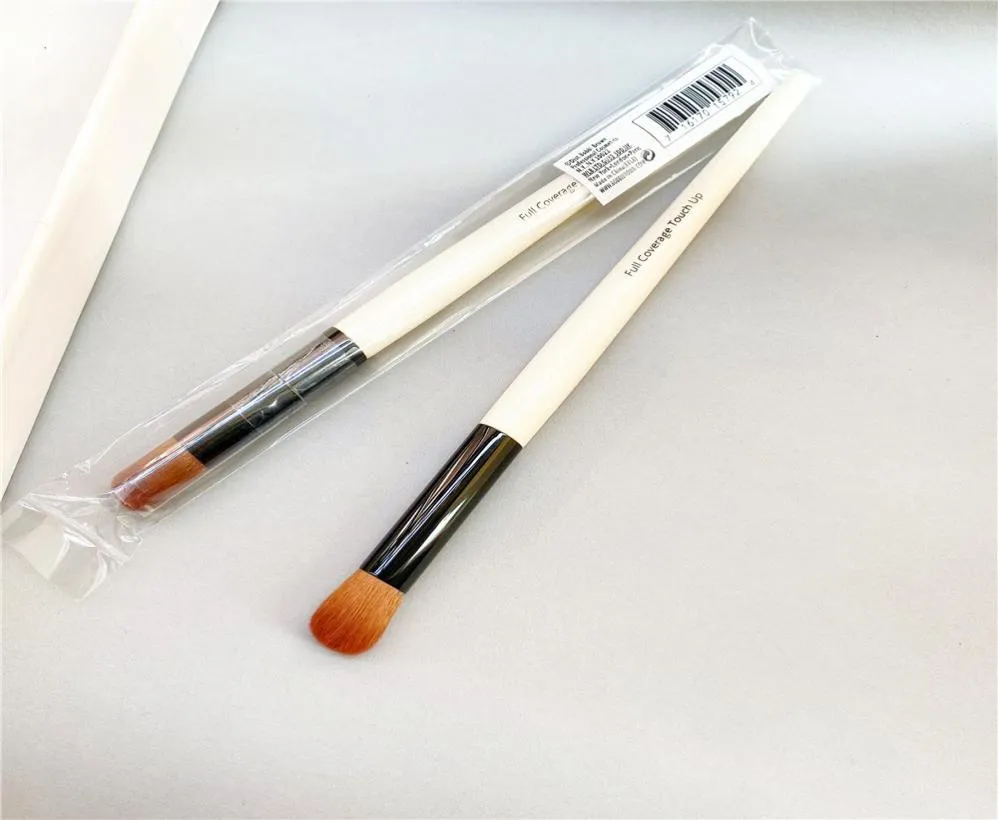 Полное покрытие подчеркивающей кисточкой для макияжа Small Precise FoundeConcealer Buffing Beauty Cosmetics Crash Tool7515451