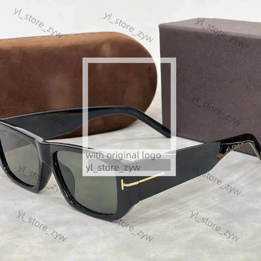 Tom Fords Solglasögon Designer Solglasögon Män Tom Chunky Plate Frame Overized Glasses Fashion TF For Women Black Sport Styles Original Box