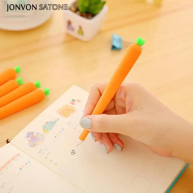 Jonvon Satone 4pcs Creative Carrot Simulation Neutral stylo mignon de papeterie coréenne Gel Office School fournit des produits de gel noir