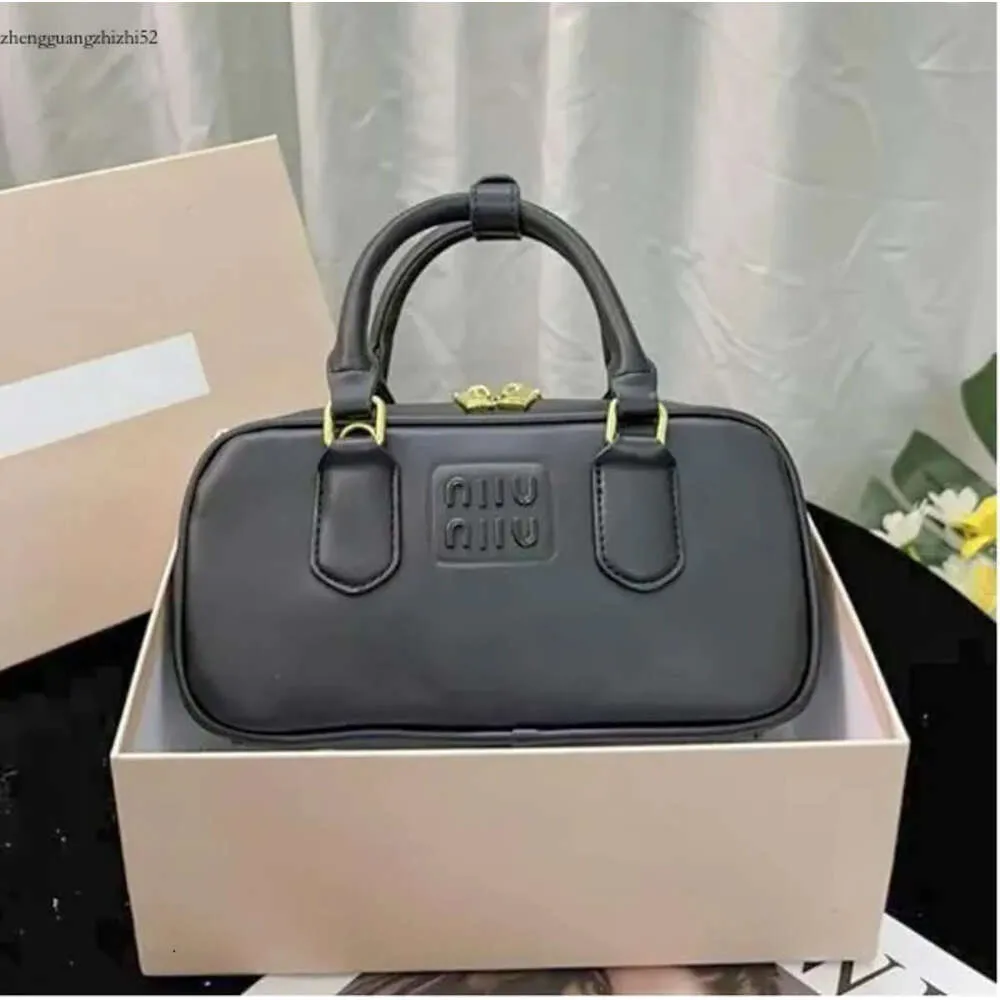 DHgate.com:Miumiu Crossbody Tote Bag: Cowhide Leather Lolita