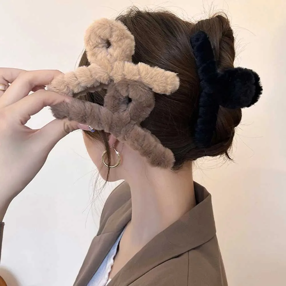 Coix de cheveux Barrettes nouvelles griffes de cheveux en coton en peluche adaptés aux femmes Clip de requin à haute température Clip à la mode accessoires coréens