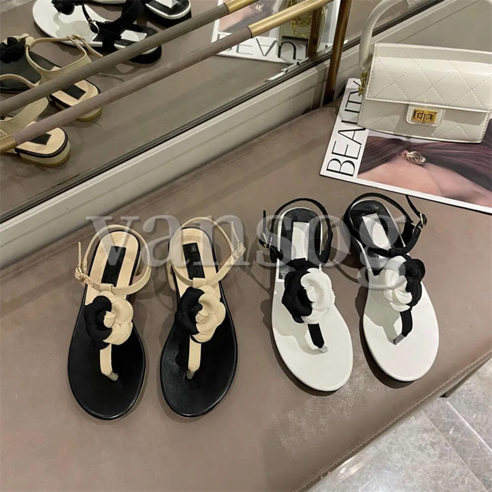サンダルデリケートウーマンフローラルローフックヒールスリッパfemme Shoes Summer Ladies Open Toe Flipflops Luxury Camellia Slides 230713
