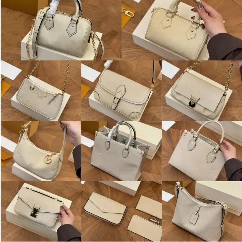 24ss Designer di lusso da donna Markshake White Borse Borse Borse Bagla Borsa per traversa per ascelle Bag di colore Solido Fare SXJQ