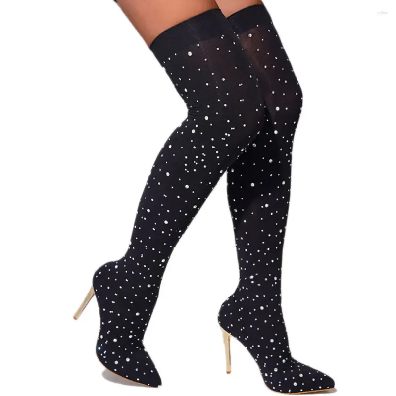 Сапоги 2024 Высококачественный большой размер 43 черные кристаллы заостренные носки для носка для женщин сексуальные стразы Стразы Тонкие каблуки на коленных ботинках