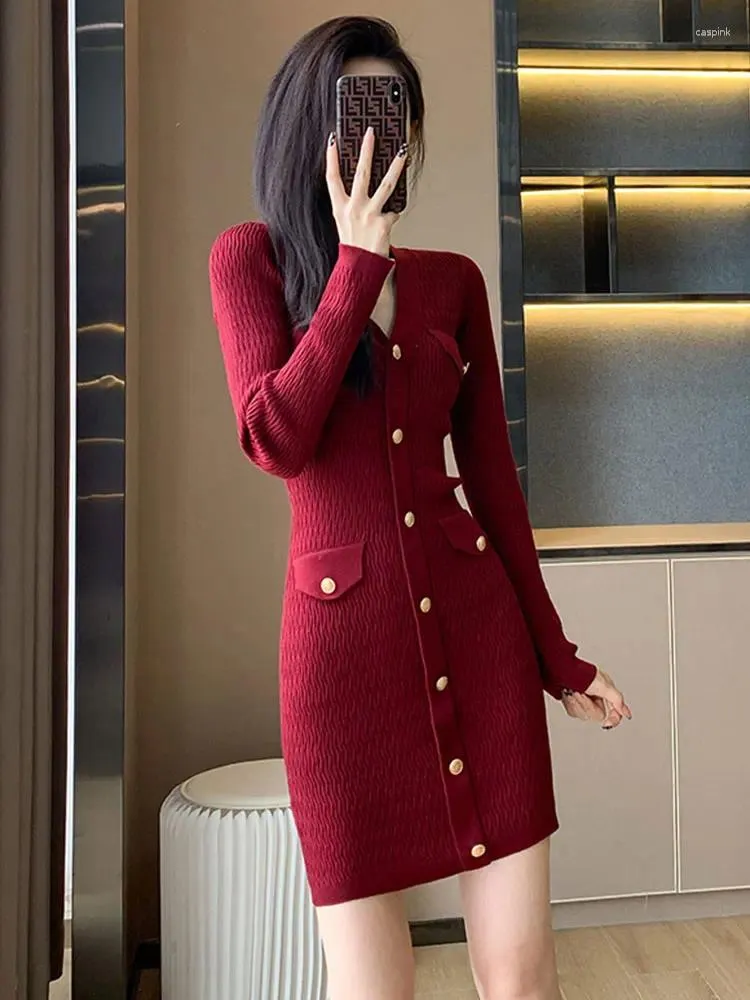 Sukienki swobodne jxmyy mody elegancki temperament Slim Sweater Sukienka 2024 Autumn Red Knit Den -Mlee's