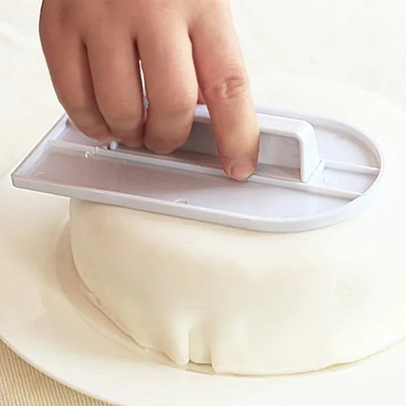 Formy 1PCS Plastikowe ciasto gładsze polerkowanie narzędzia płaskie kremówka kremówka spatulas pędzel do pieczenia narzędzia do pieczenia akcesoria kuchenne
