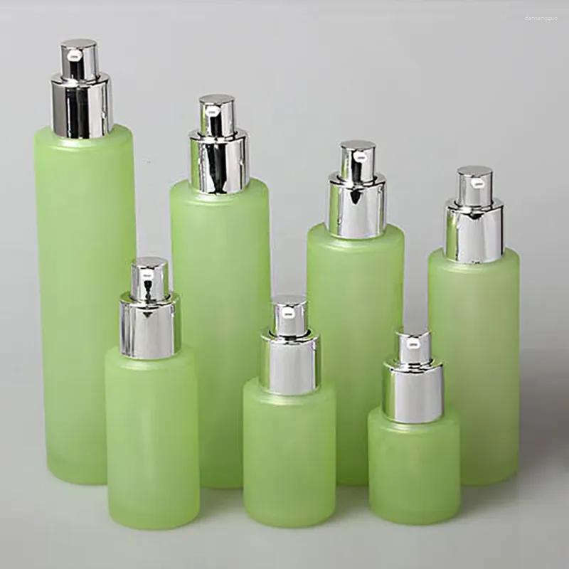 Garrafas de armazenamento verde fosco e transparente de 20 ml Mini Viagem Bomba de vidro garrafa com loção de dispensador/spray por atacado