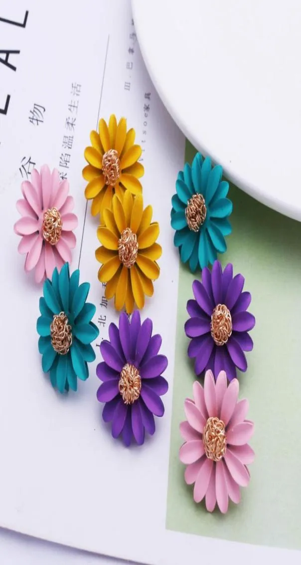 Koreański styl urocze metalowe kolczyki z kwiatami dla kobiet dziewczyny moda wielka słodka kolczyka femme brinco letnia biżuteria prezenty 4067441
