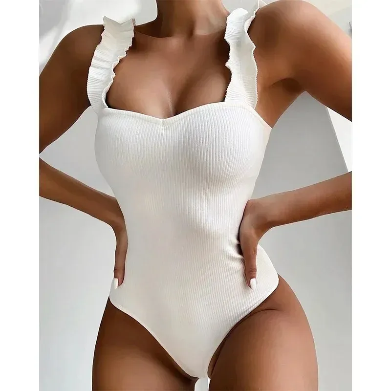 2021 Vintage Swimsuit Women One Piece Ruffle Strap Swimwear Femenina Monokini Monokini Palas de baño Suites de baño con trajes negros