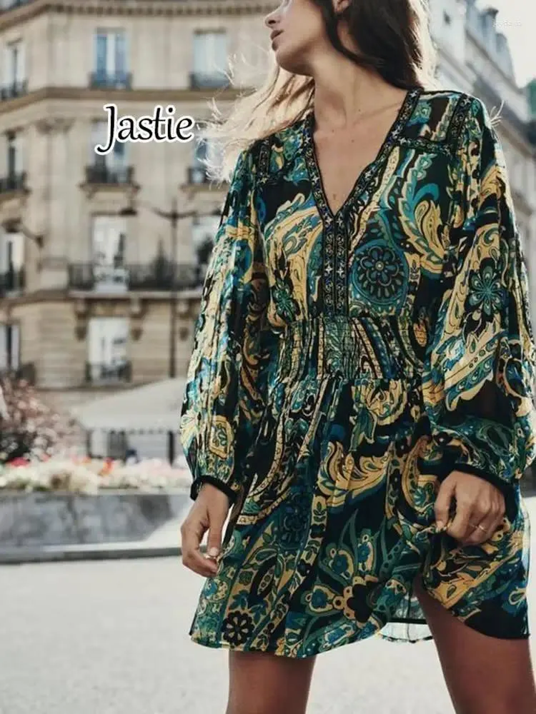 Sukienki swobodne Jastie francuska patchworka wykończenie krótkie kobiety w dekolcie w dekolcie rękaw retro boho plażowy sukienka żeńska vestiods 2024