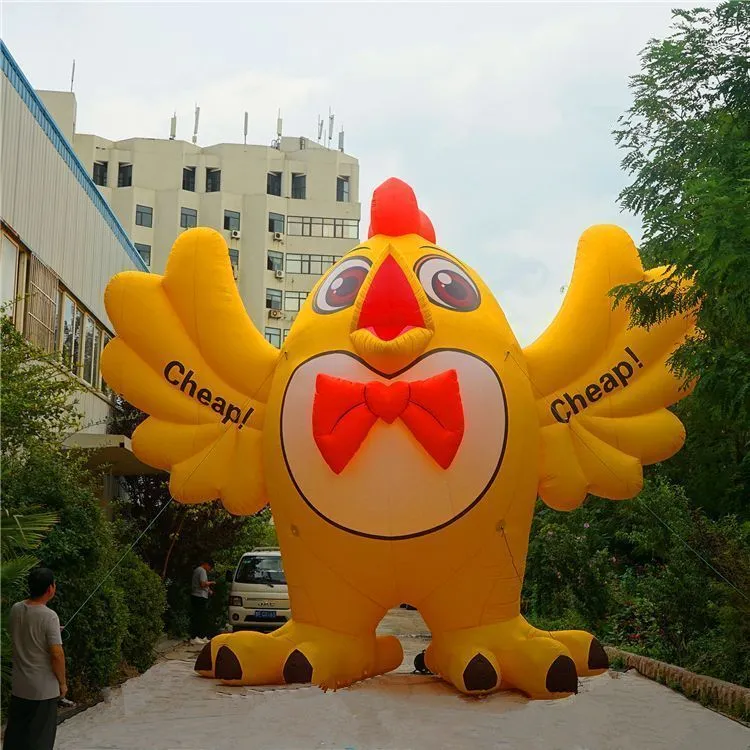 Opblaasbare kip blaasstabels kalkoen opblaasbare kip met ventilator en strip voor stads- of podiumdecoratie