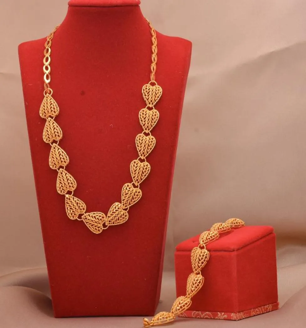 Collier de boucles d'oreilles Dubai Bijoux Ensembles de produits de mariage africains de luxe en or