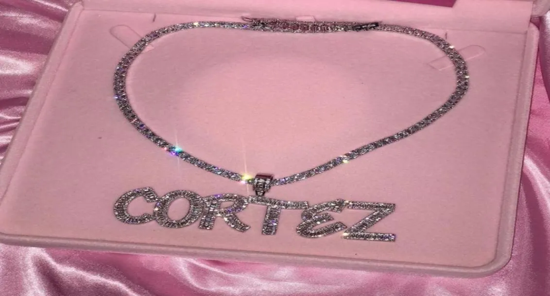 Nome personalizado Palavras letras pendentes de ouro de cor de prata de zircônia de zircônia