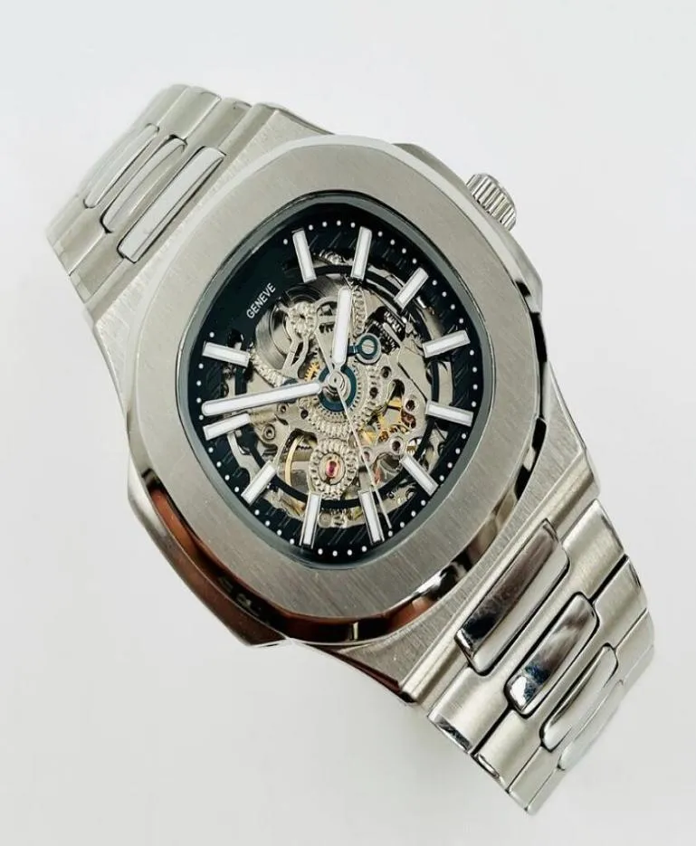 Hollow Skeleton Square Men Business Watchs Luxury célèbre mécanique automatique 40mm 904L Watch de jour en acier inoxydable Montre de Luxe 1498296
