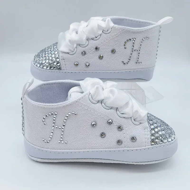 Stiefel Initialen Diamant Custom Design Baby Kleinkind Schuhe Voll weiß Taufe Säuglinge Babyschuhe Neugeborene erste Walkers Schnürung