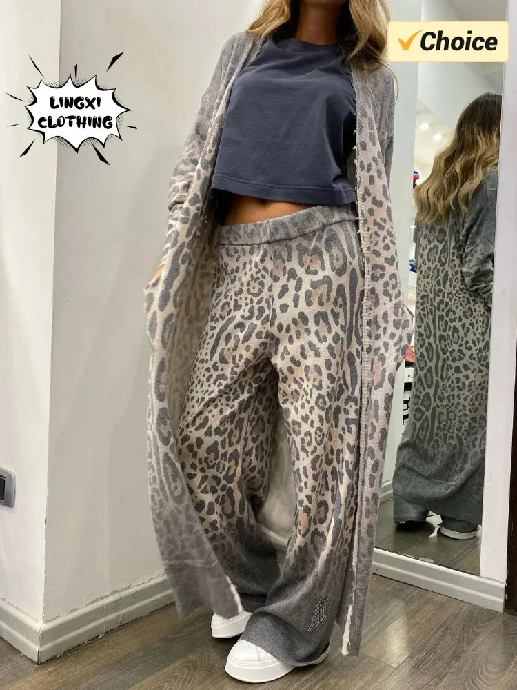 Весенний леопардовый принт с длинными рукавами кардиганский слой с длинные брюки набор двух частей женской повседневной халаты свободный набор 240412