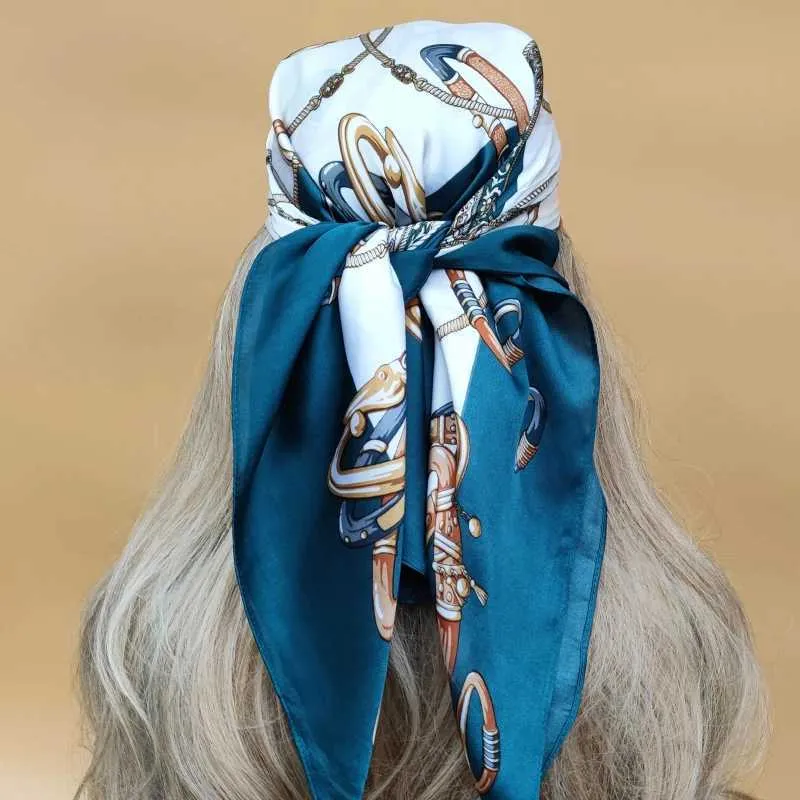 Bandanas Durag Nieuwe 70x70cm vierkante sjaal Dames populair ontwerp Kerchief Four Seasons Beach Headwar Luxury Style Sunscreen Silk Headband 240426