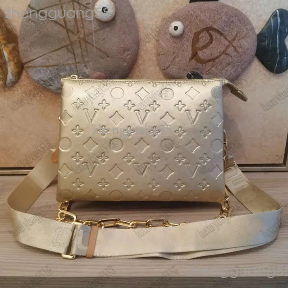 Gratis frakt 10A Coussin -väskor högkvalitativa kvinnors designer Purses axelväskor crossbody tote fyrkantiga handväskor äkta läder två str 3579