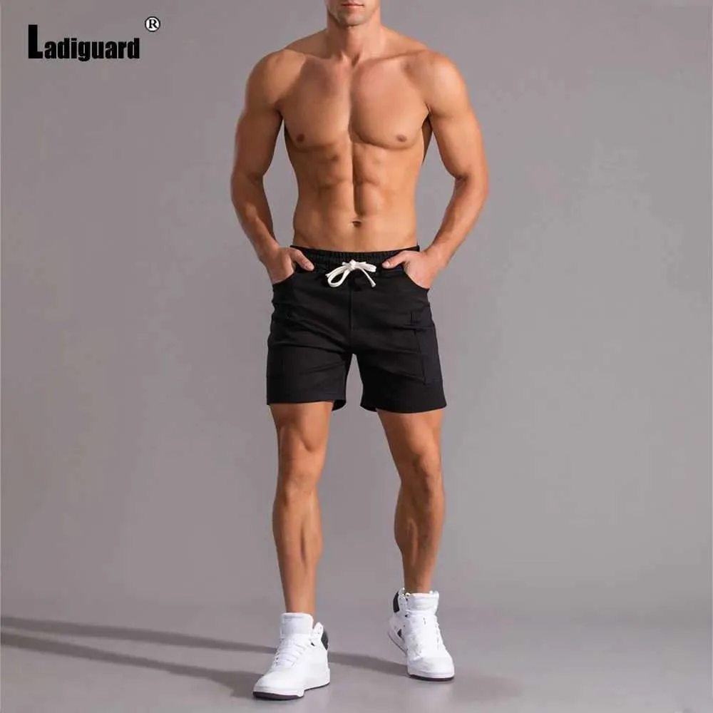 Herr shorts damer plus size mens mode casual rak heta byxor trend 2024 ny sommar full matchning q240427