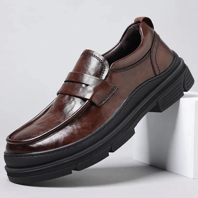 Chaussures décontractées pour hommes Luxury Luxury High Quality Great Cuir Men Business Robe Black Shoe Social Footwear masculin