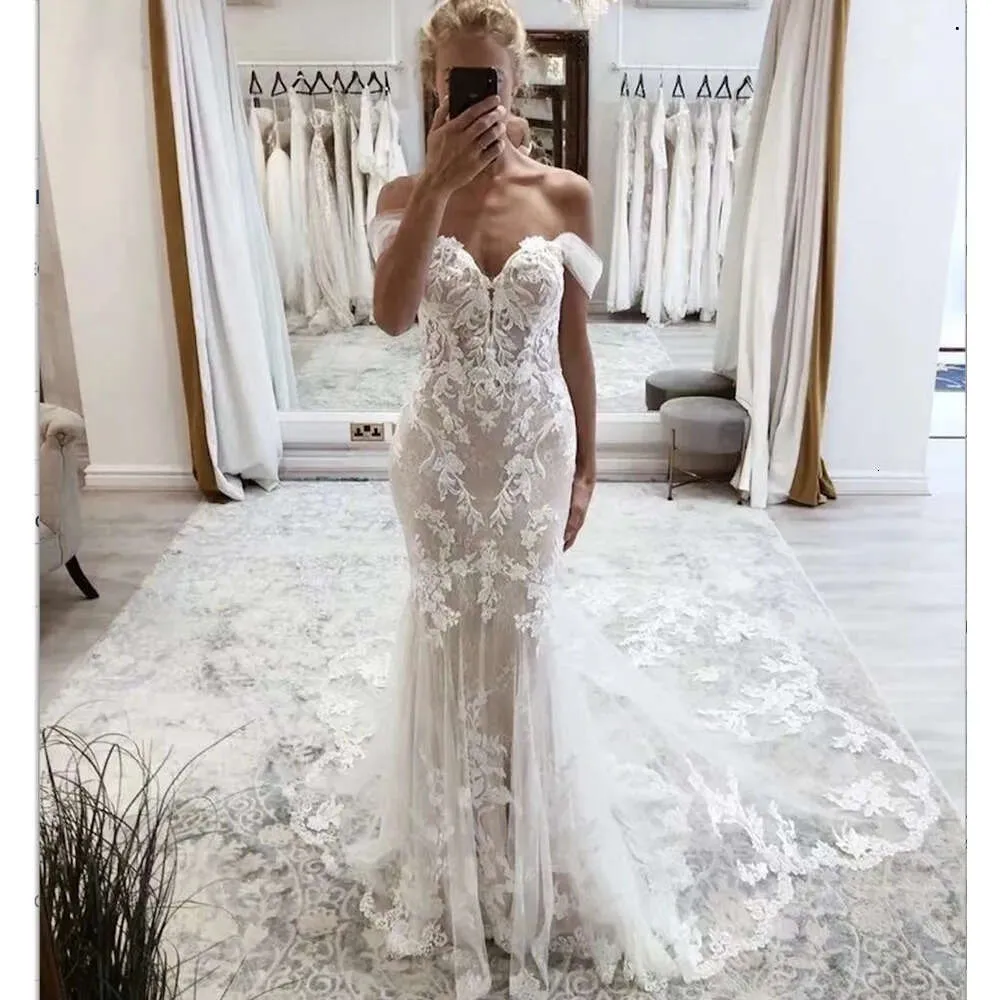 Elegante glitter fuori spalla Stramata Scacciata Abito da sposa Sleevette sexy Sleevette allacciate su abiti da sposa lunghezza del pavimento Vestitido de novi New YD 328