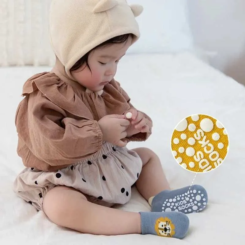 Calzini per bambini Corea cartone animato Calzino per animali da cartone animato calzini da pavimento non slittamento calzini corti silicone ragazzi e ragazze neonati neonati baby Socksl2404