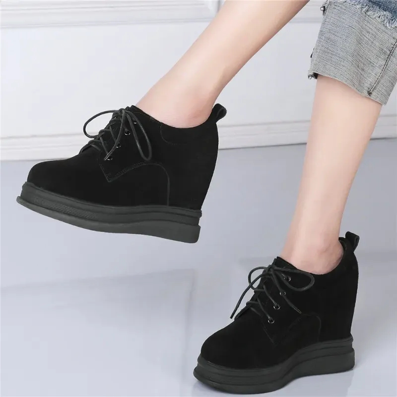 Chaussures habillées oxfords femmes noires en cuir authentique coins talons hauts pompes femelles rond de plate-forme de mode baskets décontractées