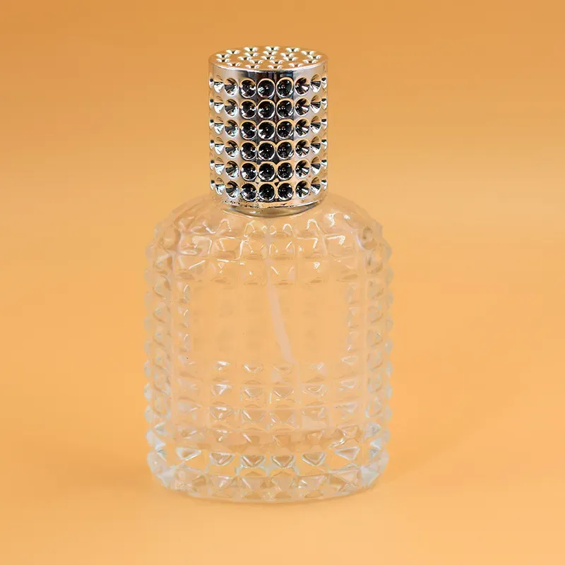 Hot 2019 30ML 50ML Perfume Empty Bottle Clear Glass Travel Spray Bottles With Gold Silver Lids In Stocks