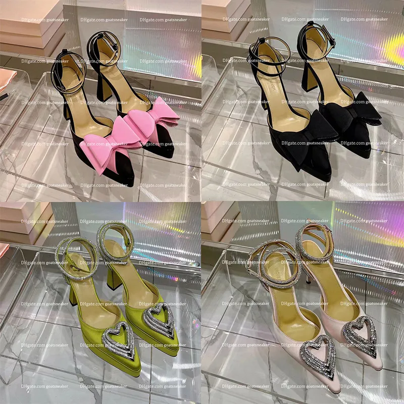 Bowknot Mach Dress Shoes talons Satin Slingbacks Pumps Sandales Femme Soirée Chaussures Rignestone Crystal Designers de luxe Lady Femmes Dîner Robe Robe Shoe Crystal Heels