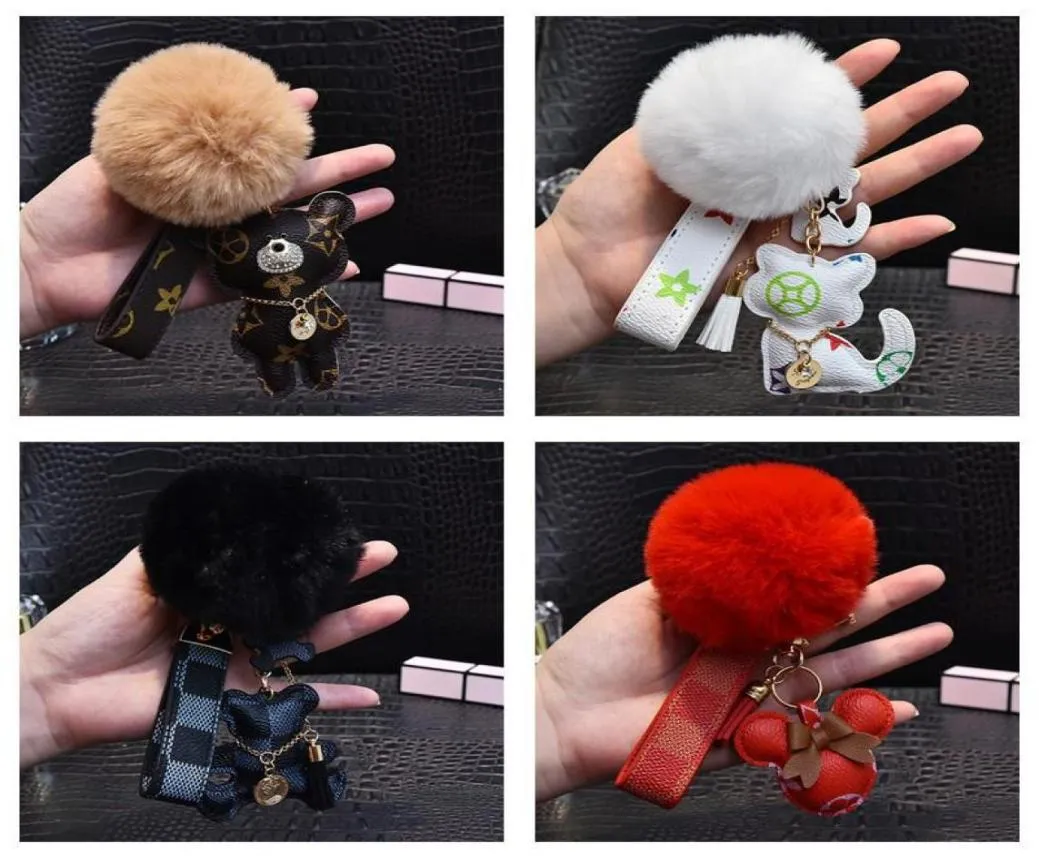 Söt Pompom Keychains Fashion Cat Teddy Bear Designer Key Chain Ring Gift Women Pu Leather Bil Buckles Bag Charm Accessories Men 1580892