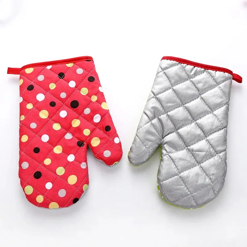 2024 Mitten Microwave Oven Glove Cotton Insulated Baking Heat Resistant Gloves Oven Mitts Terylene Non-slip Cute Kitchen Tool for heat resistant mitt