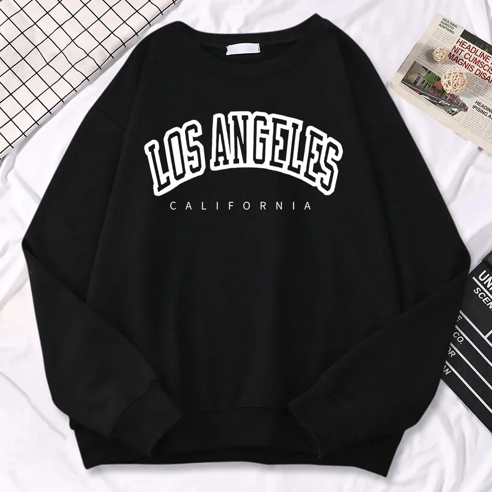 Tendencia de la calle Párrasis para mujeres Los Ángeles California Impresión de letras Capianas de vellón calientes SweShirt Crewneck Soft Female Ropa 240428