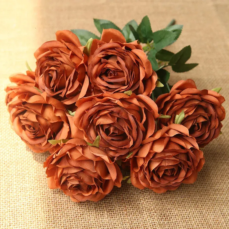 Rosas artificiais Flores de outono Casamento Pogra de buquê Home Sala de estar Jardim laranja Seda Decoração de flores falsas 240415