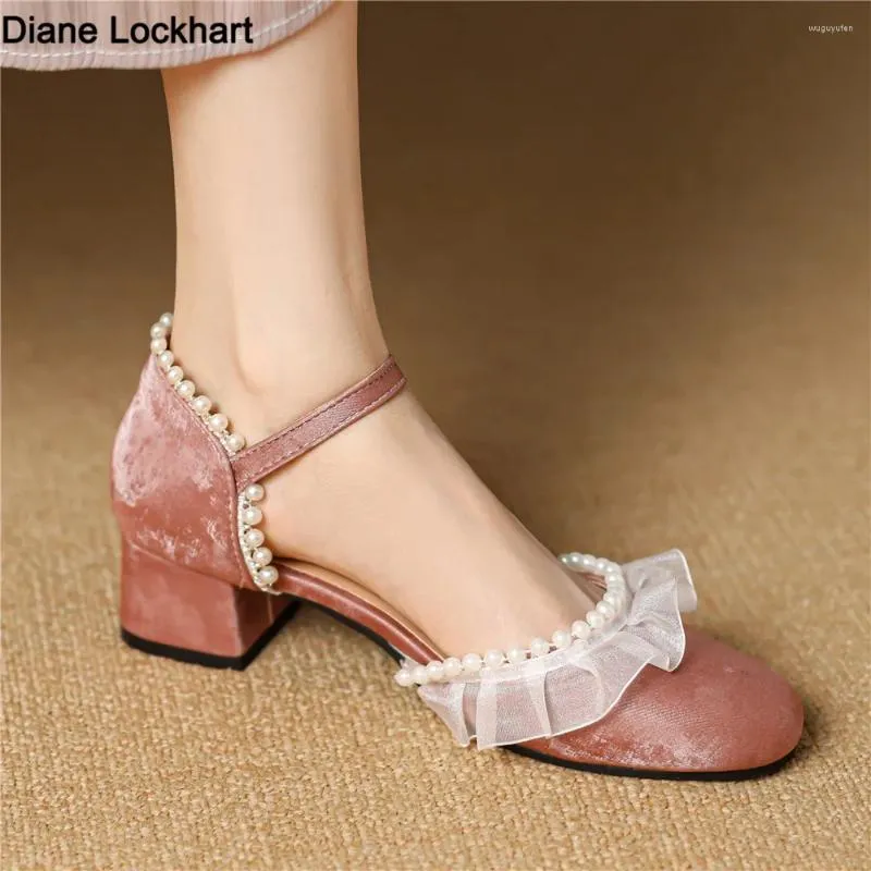 Scarpe vestite 2024 Forma di primavera con tacchi alti mary jane pompe per la festa beige beige nera rosa in pizzo perle decorazione principessa cosplay estate