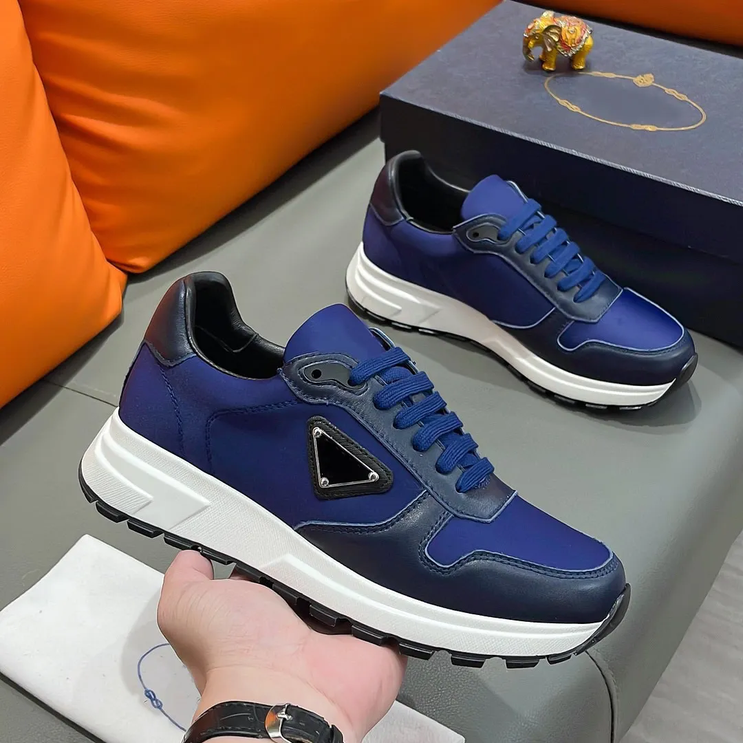 Designer Milano Prax 01 Sneakers Chaussures hommes Blue blanc noir brosse en cuir Tardier Sole des semelles de vie de la vie décontractée Disque de marche en gros EU38-44