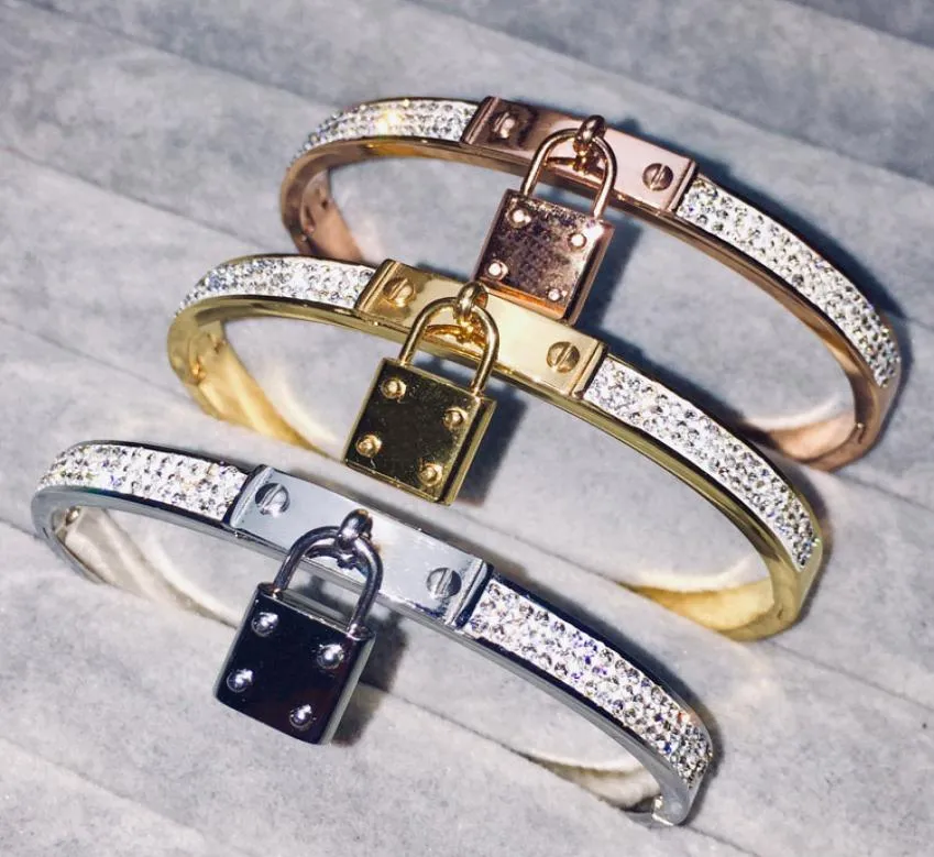 Designer Bracelet Diamond Ladies Men039S Logo Marque de luxe Bijoux en cuir Bracelets avec Metal Lock Charm Bangle Highend FASH7861991