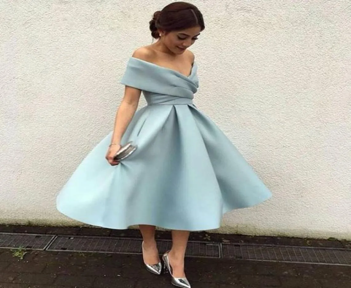 2020 Light Sky Blue Cocktail Dresses Off the Shoulder Tea Length a Line Satin Homing Dresses Formal Eccase Party Glown Custom 6654271